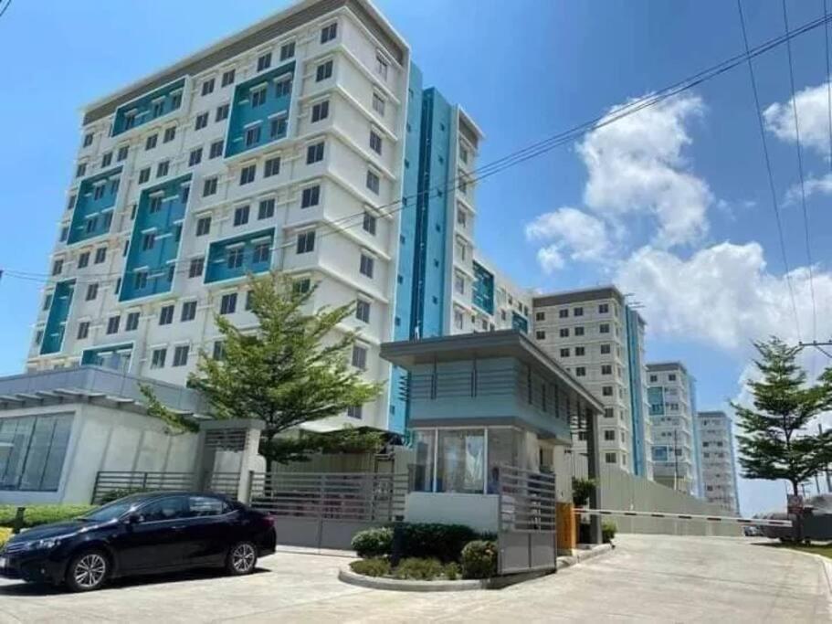 Spacious 2 Bedroom 42Sqm Condo Unit Iloilo City Luaran gambar